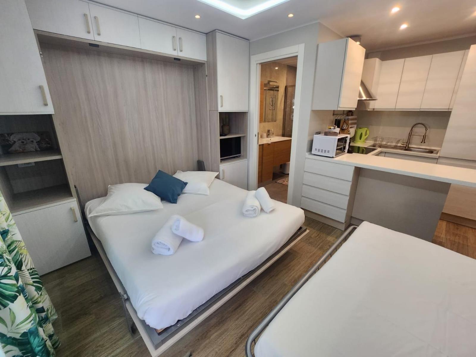 Bluemarine, Studio Vista Mare Menton Buitenkant foto